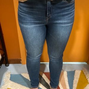 American Eagle Super High Rise Jegging Jeans